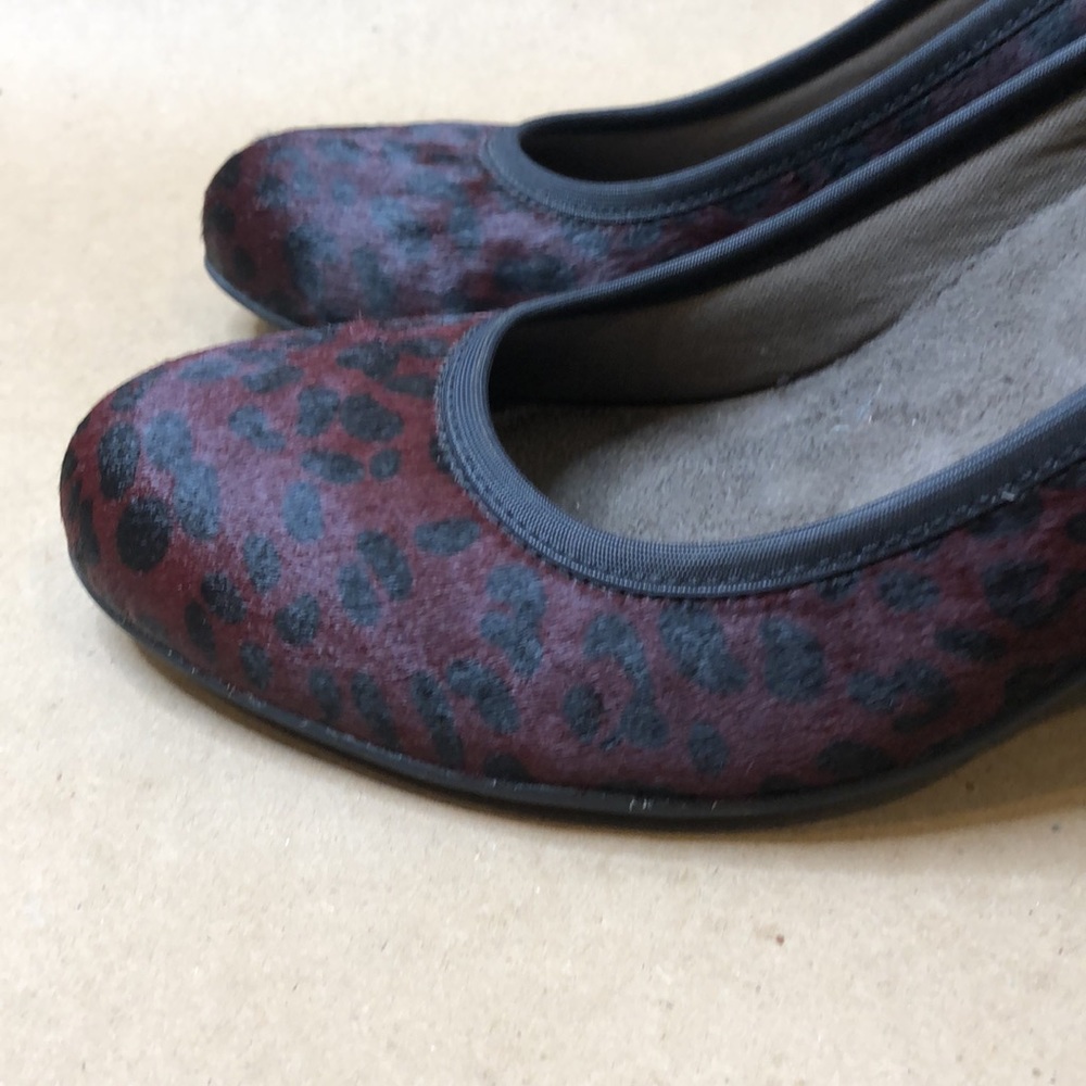 Vionic Red And Black Leopard Print Heels - image 7